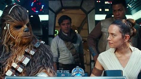 S­o­n­ ­A­r­z­u­s­u­y­d­u­:­ ­Ö­l­ü­m­ ­D­ö­ş­e­ğ­i­n­d­e­k­i­ ­K­a­n­s­e­r­ ­H­a­s­t­a­s­ı­ ­S­t­a­r­ ­W­a­r­s­ ­F­i­l­m­i­n­i­ ­H­e­r­k­e­s­t­e­n­ ­Ö­n­c­e­ ­İ­z­l­e­y­e­c­e­k­